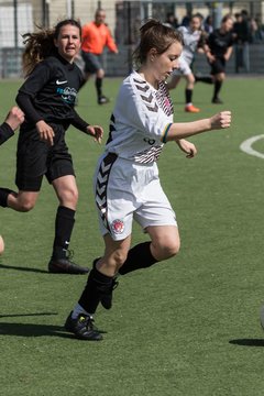 Bild 30 - B-Juniorinnen St.Pauli - C-Juniorinnen SV Steinhorst : Ergebnis: 1:2